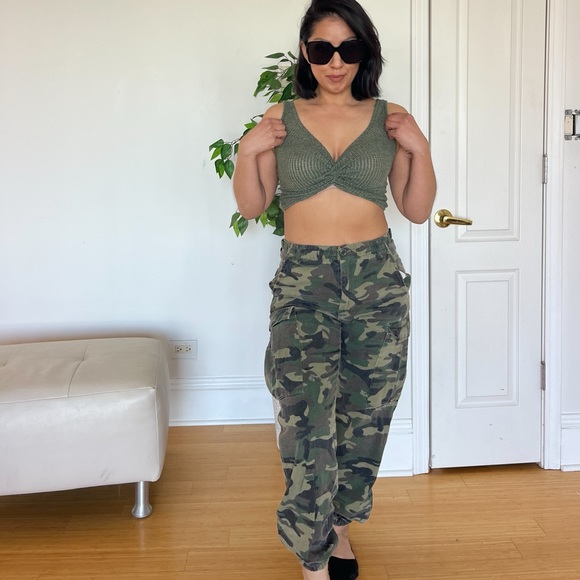 My lollapalooza outfit one year. I wore the top once and the pants twice. 😢 - Picture 1 of 6
